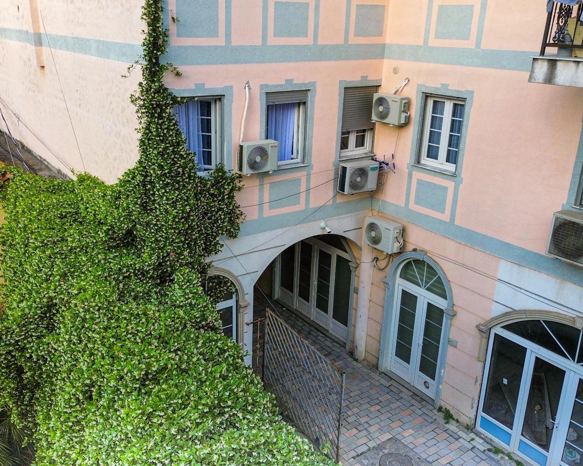 Marina Apartment - The Ocean Heart Of Shkodra エクステリア 写真