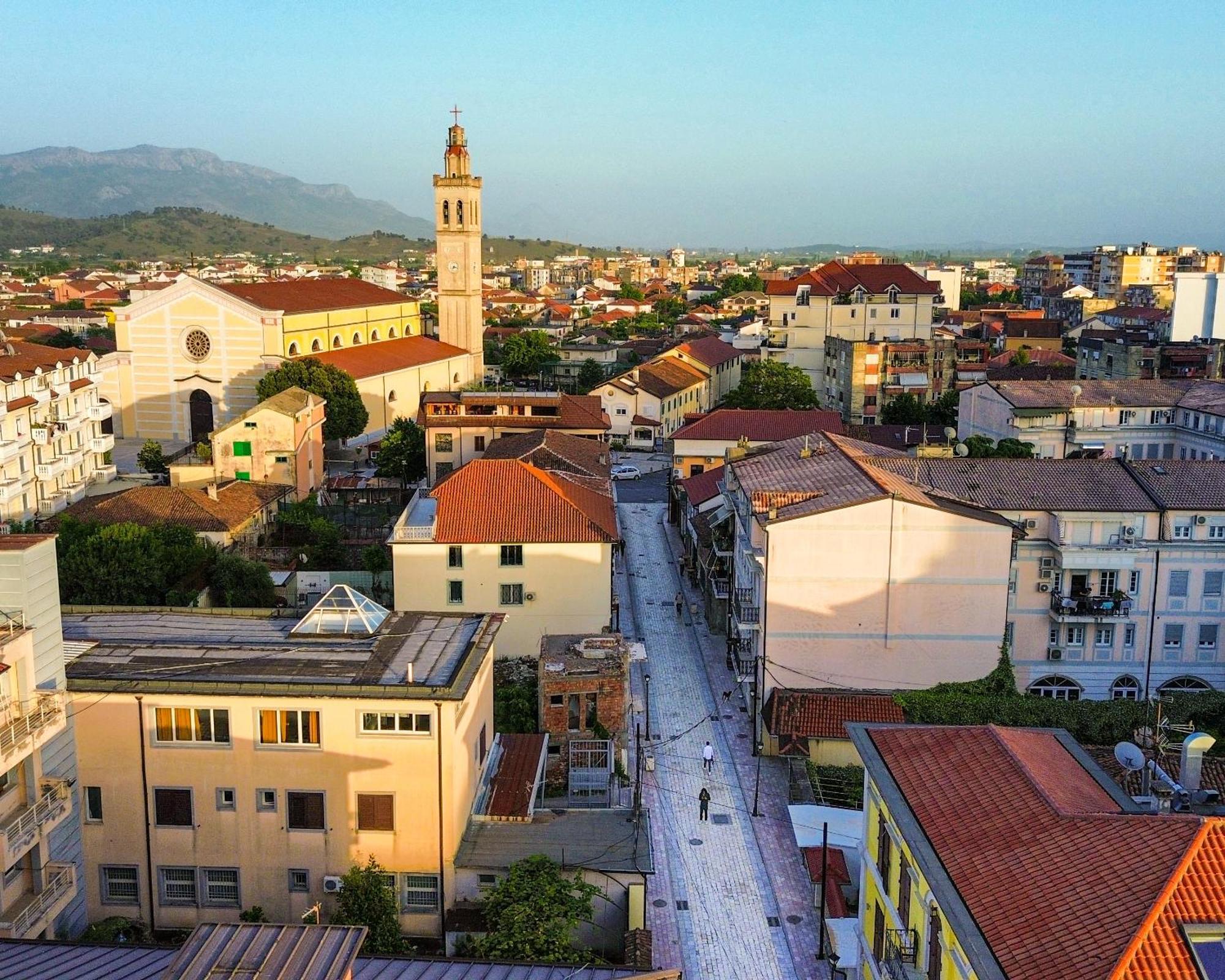 Marina Apartment - The Ocean Heart Of Shkodra エクステリア 写真